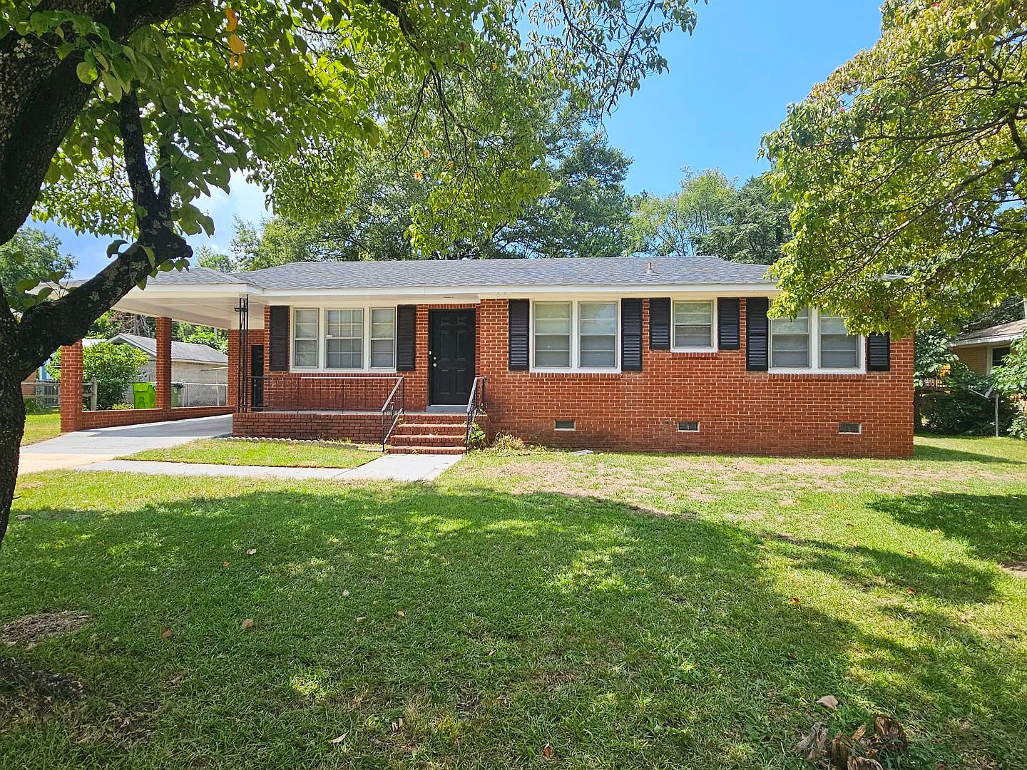 2709 Haymarkek Road — Photo 1