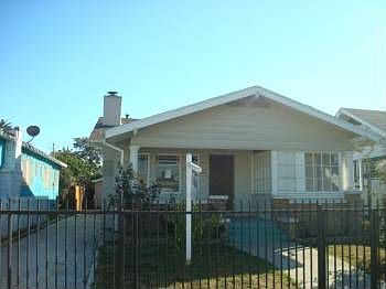 1st image of 1144 W 87th St