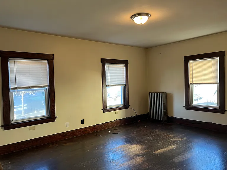 44 Fairhaven Rd #2L — Photo 1