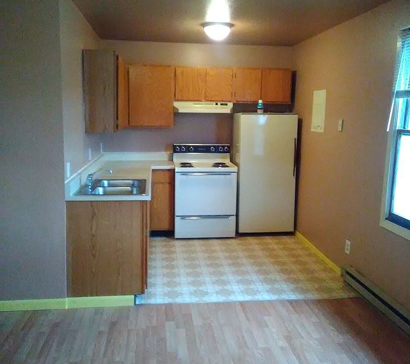 2nd image of 310 Bear Trl APT 3