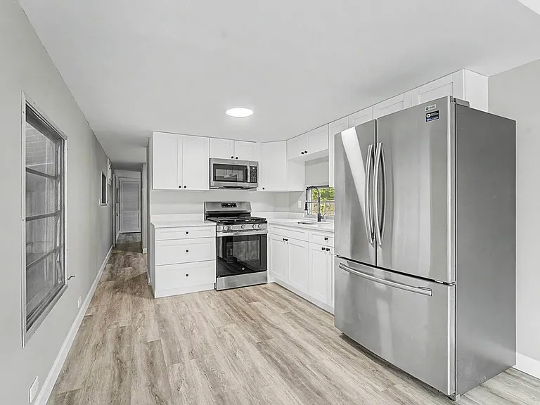 5053 Dunedin St — Photo 9