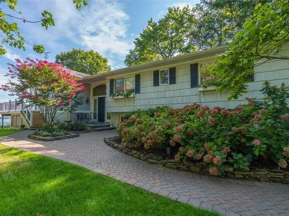 10A Crest Road, Huntington Bay, NY 11743