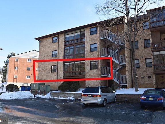 2nd image of 2112 Heather Ct #2112