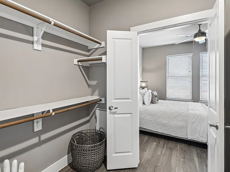 Park Place Apartments — Photo 9