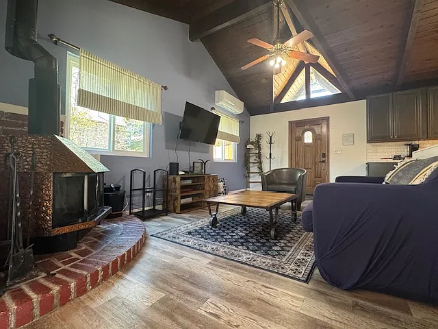 Building Photo - 32061 Pine Cone Dr
