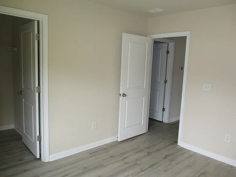 812 Hayes Point Cir — Photo 20