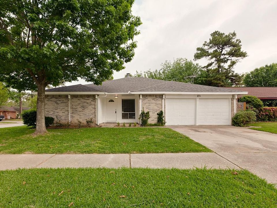 Welcome to 5803 Upper Falls Lane.