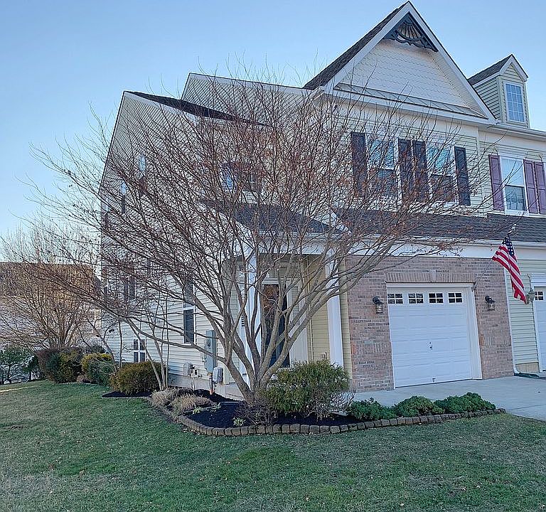 1st image of 22 Meadow Cir