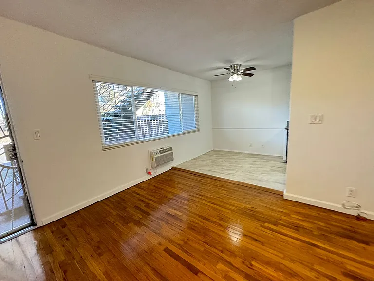 11330 Ohio Ave — Photo 7