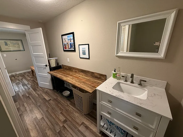 4529 S Napa St — Photo 10