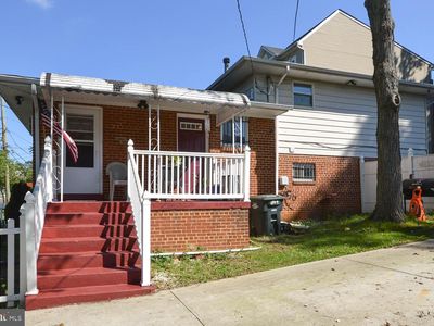 809 55th St NE, Washington, DC, 20019