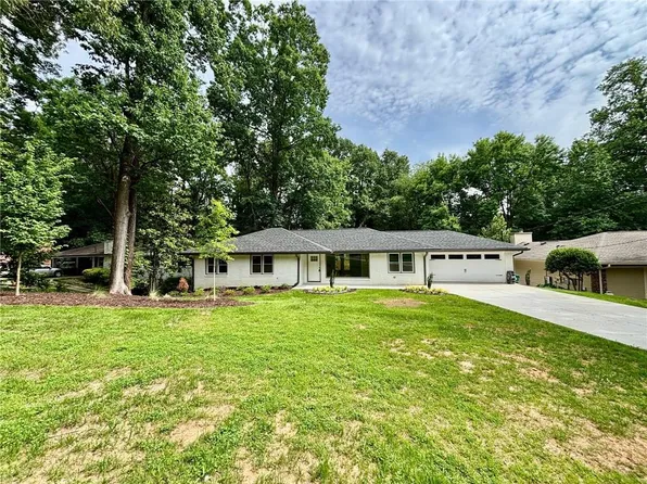 1759 Wilmont Dr, Atlanta, GA 30329