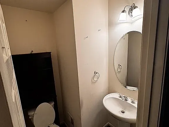 Main floor bathroom
