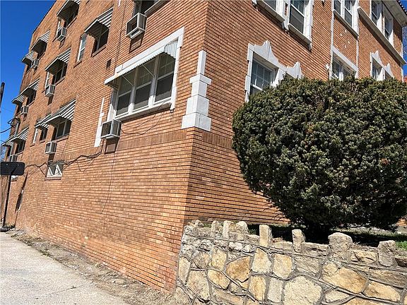5th image of 312 N Noyes Blvd