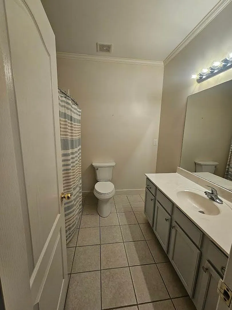 Adorable 3bd Home in Cozy Cordova Neighborhood — Photo 4