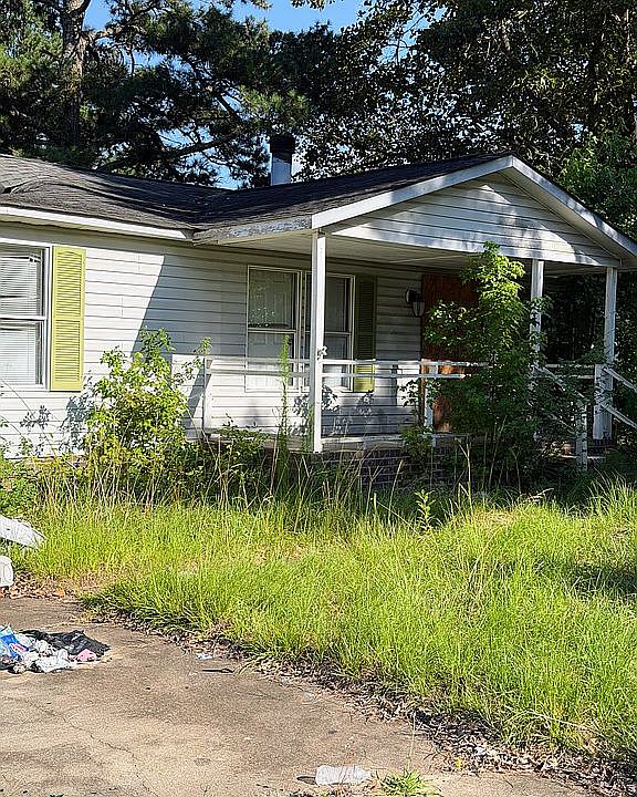 1st image of 1313 Clan Campbell Dr