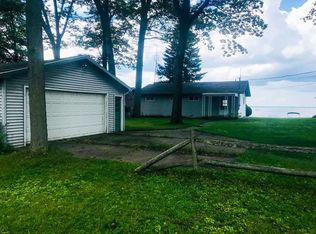 3956 W Houghton Lake Dr, Houghton Lake, MI 48629