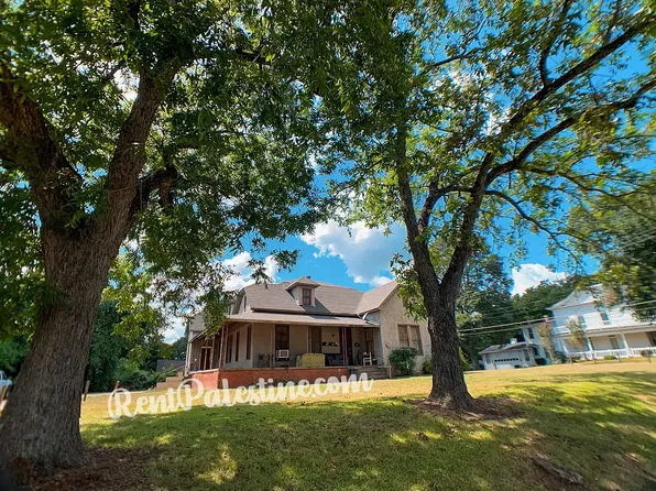811 N Cedar St APT D, Palestine, TX 75801