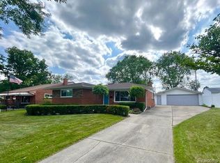 30821 Longfellow Ave, Madison Heights, MI 48071