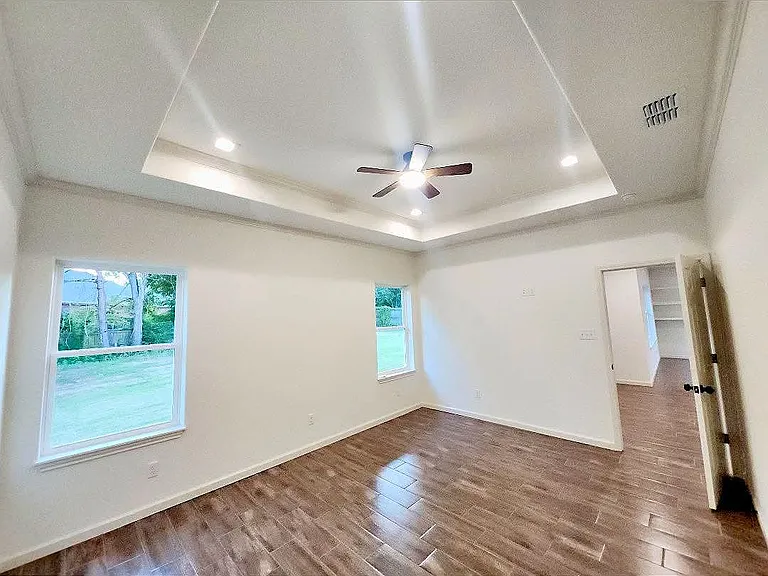 805 Woodridge Cir — Photo 27