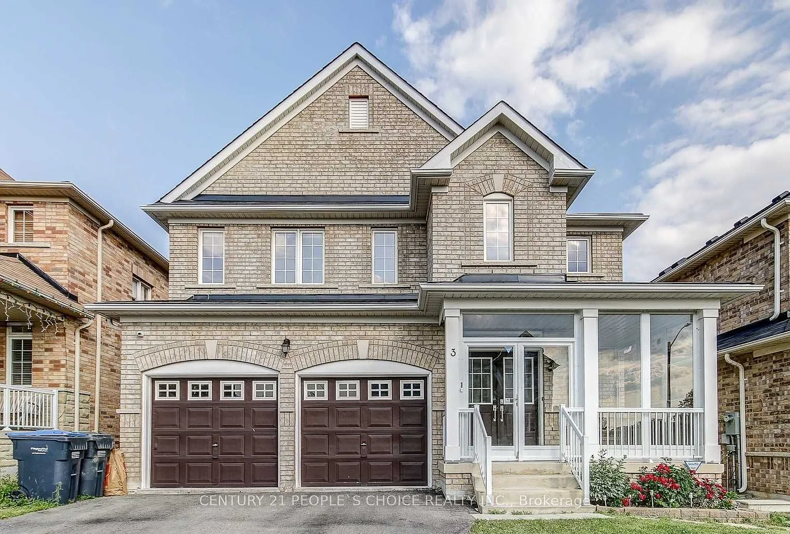 4 bed, $3,300 — Photo 1