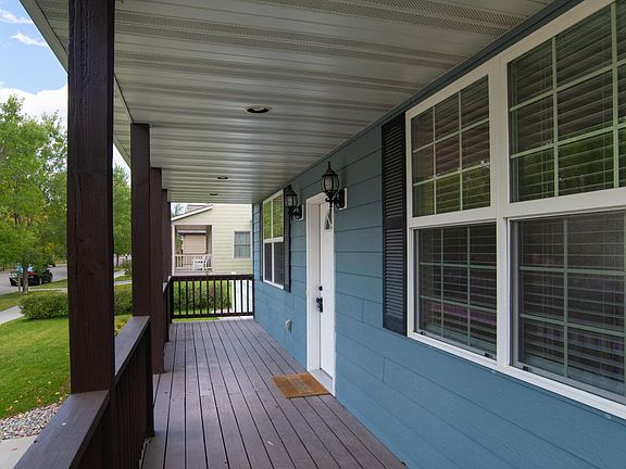 Nice large covered front porch