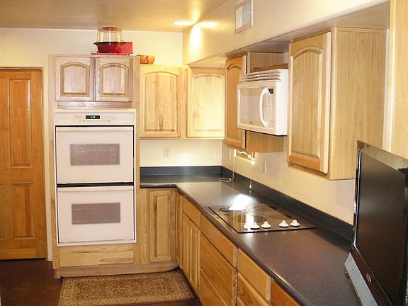 4th image of 3252 Nizhoni Dr