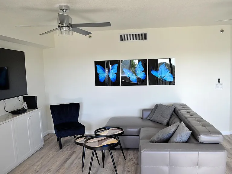275 Palm Ave — Photo 20