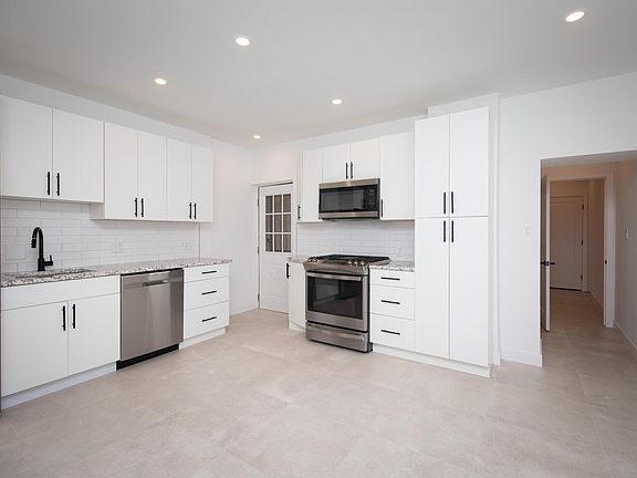 4th image of 1816 Kater St #1
