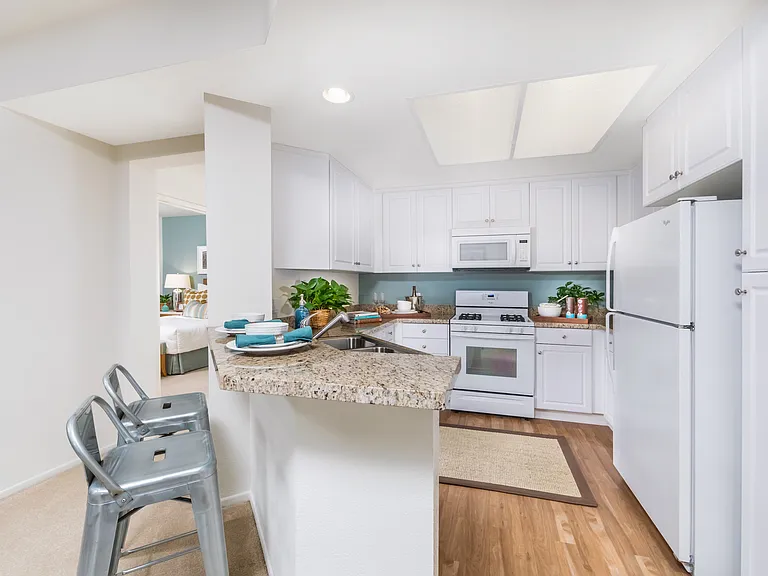 Estancia Apartment Homes — Photo 13