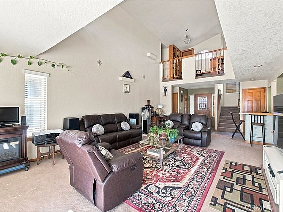 4th image of 16239 Kamana Rd