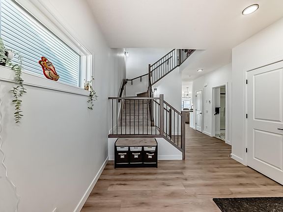 4th image of 3247 Chernowski Way SW