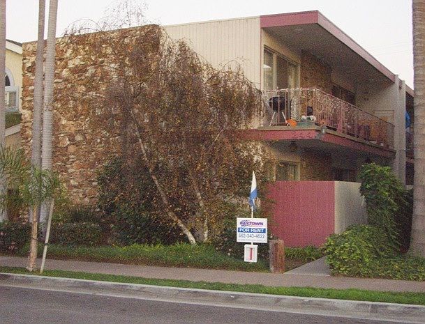 1st image of 244 5th St APT 2