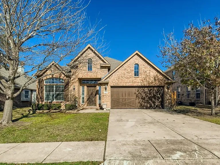 2798 Sparks Dr — Photo 11