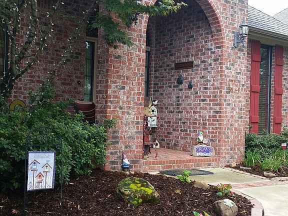 4th image of 2724 Ashebriar Ln