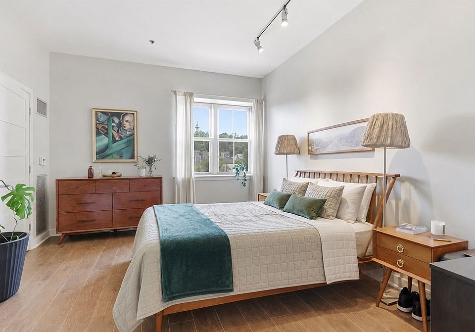 1st image of 166 Terrace St #Penthouse 2