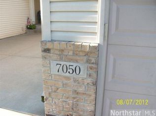 7050 Lockslie Way, Savage, MN 55378