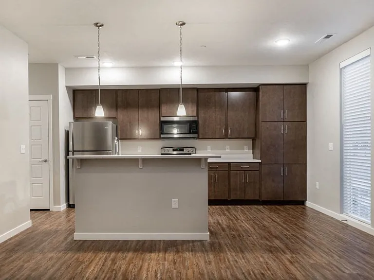 The Enclave Townhomes — Photo 18