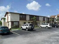 20 SW 108th Ave #F4