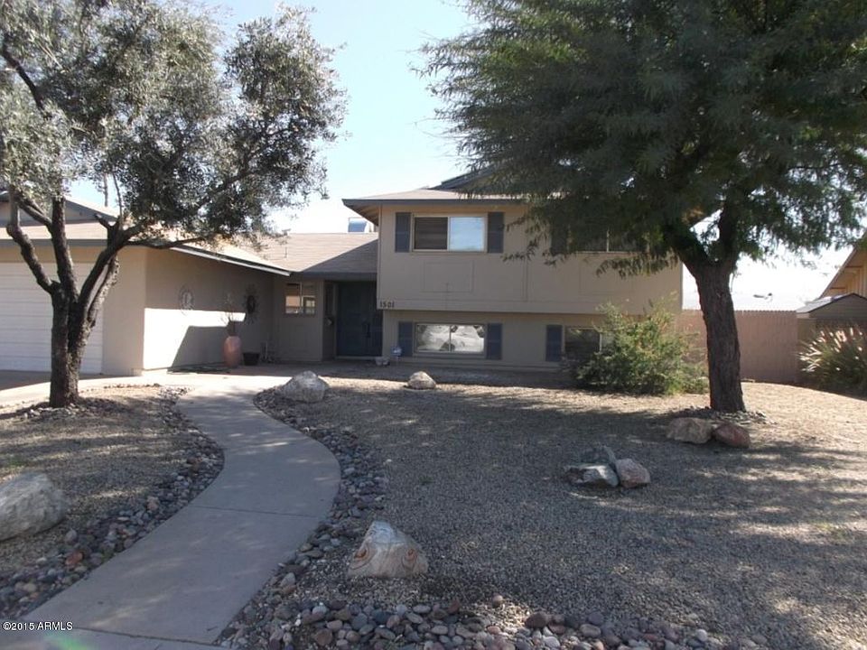 2nd image of 1501 E Fremont Dr