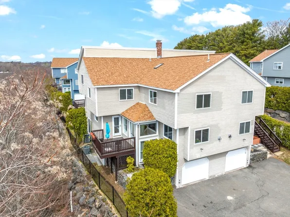 13 Brittania Cir Unit 13, Salem, MA 01970