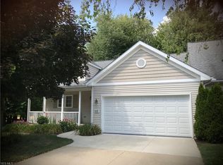 1069 Cottage Gate Dr, Kent, OH 44240