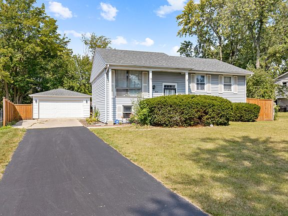 3rd image of 7614 Deerfield Ave
