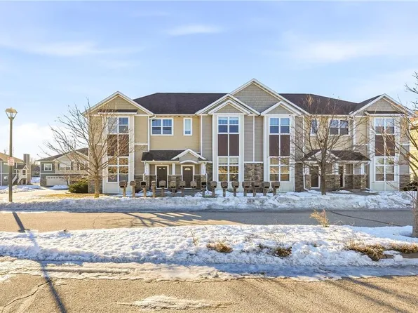 5221 Stonewood Drive, Eau Claire, WI 54703