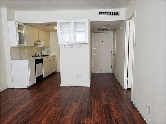 5th image of 1800 Lavaca St #A-304