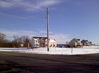 1 Salzburg Rd, Washingtonville, NY 10992