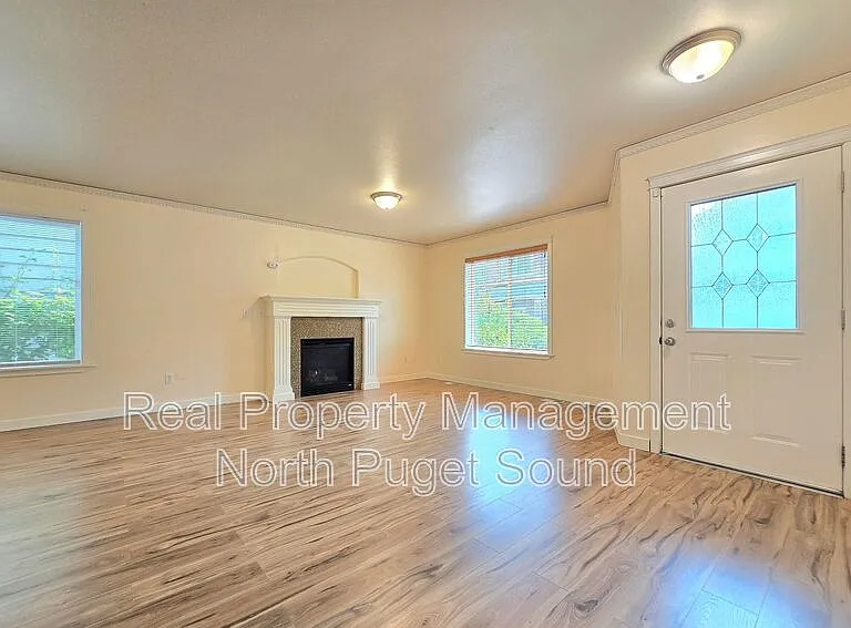 906 116th Pl SE — Photo 3