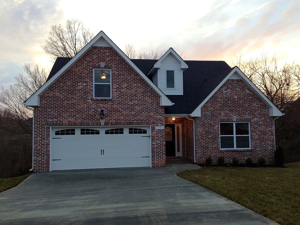 1st image of 2244 Fairfax Dr
