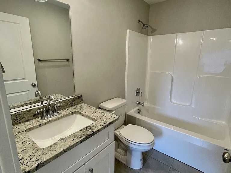 63 English Commons Dr #1 — Photo 39
