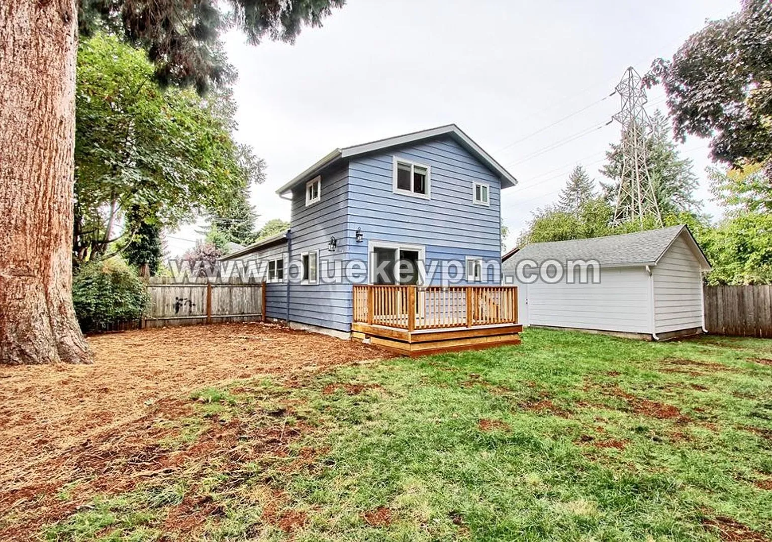4 Bed, 2 Bath Home in Lincoln Neighborhood of NW Vancouver — Photo 3